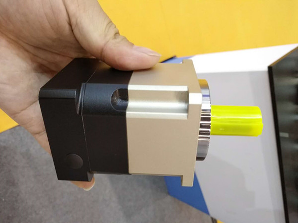 手掌大的精密行星減速機，難以想象