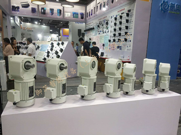 直交軸減速機上海參展現(xiàn)場圖片 直交軸減速機上海參展現(xiàn)場圖片