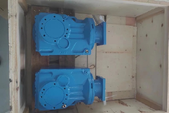 KA47齒輪減速機可以跟伺服電機配套使用。.jpg